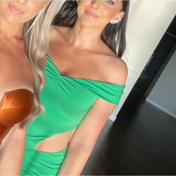 Retrofete Giada Gown - Picture 11 of 11